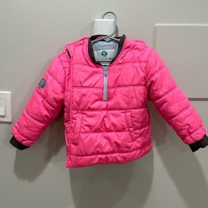 Like new pink buckle me coat size 3T. Car seat safe coat